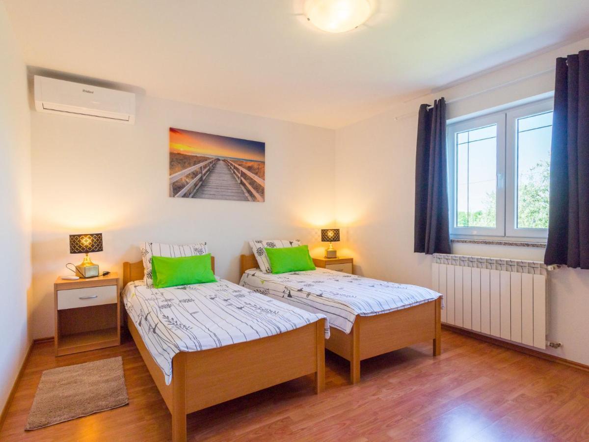 Apartment Cancar-1 By Interhome โปเรช ภายนอก รูปภาพ